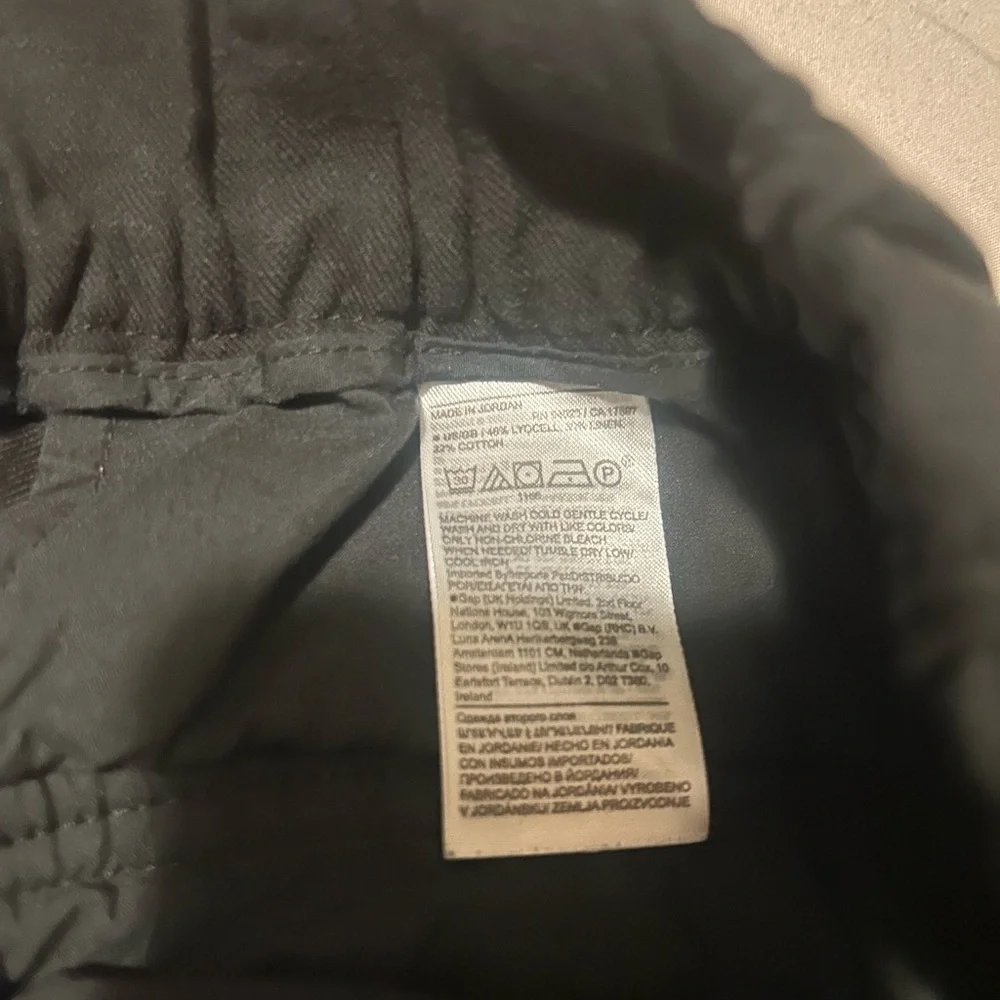 Banana Republic BLACk COLOR Cargo Joggers